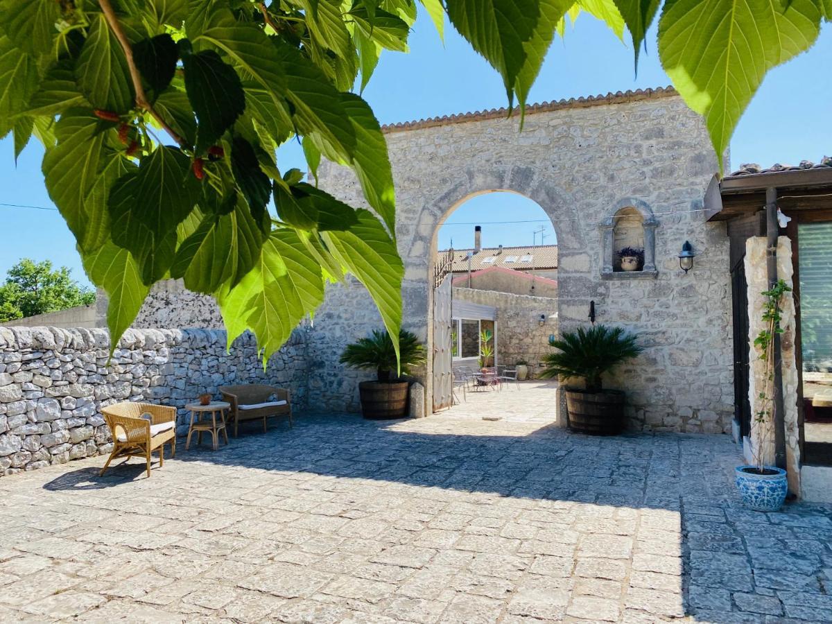 Mastro Vanni - Urban Masseria Ragusa Eksteriør billede