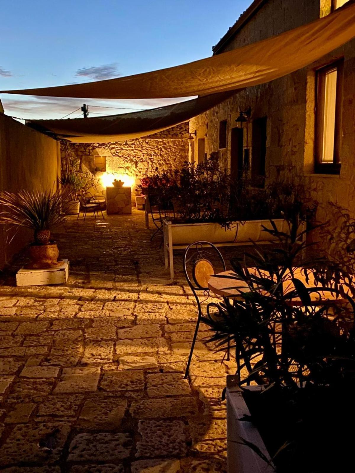 Mastro Vanni - Urban Masseria Ragusa Eksteriør billede