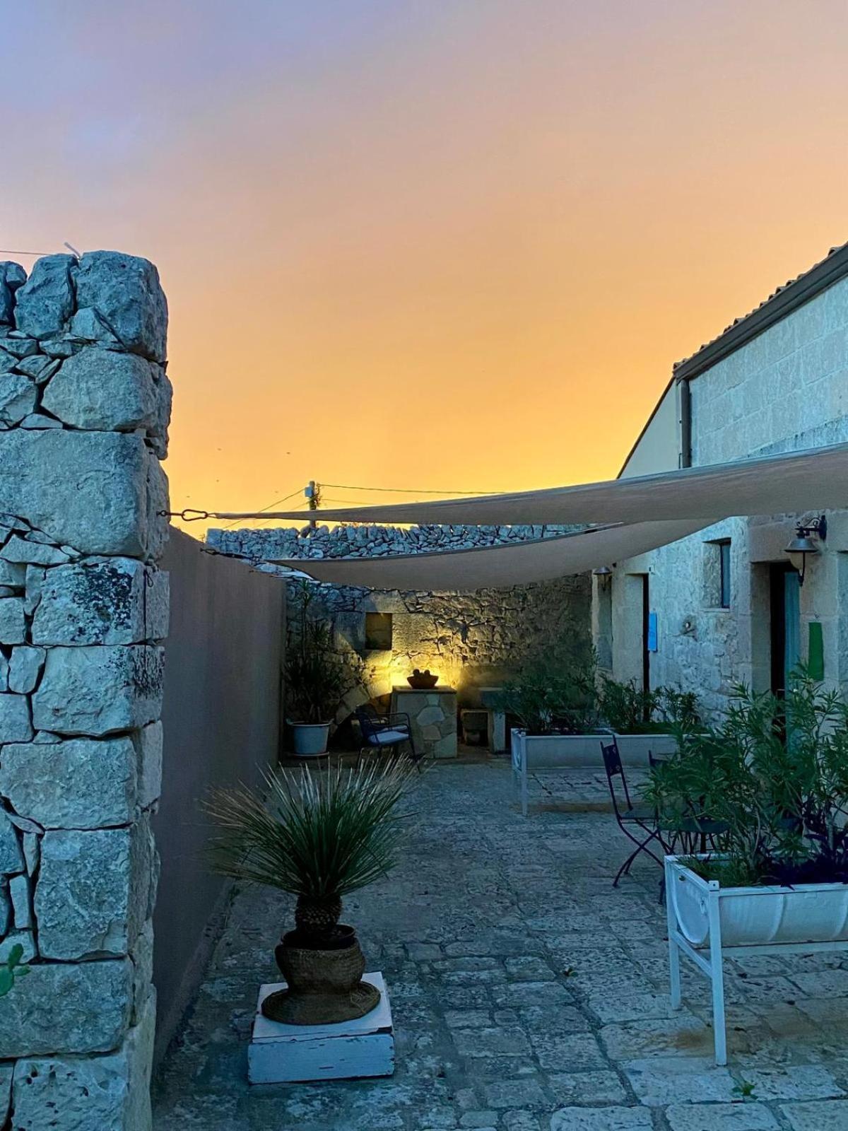 Mastro Vanni - Urban Masseria Ragusa Eksteriør billede